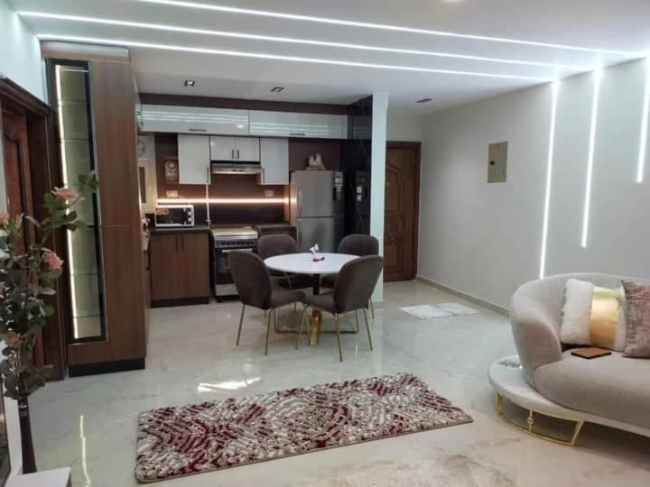 شقه فندقية بالقرب من سيتى ستارز3 * Cairo