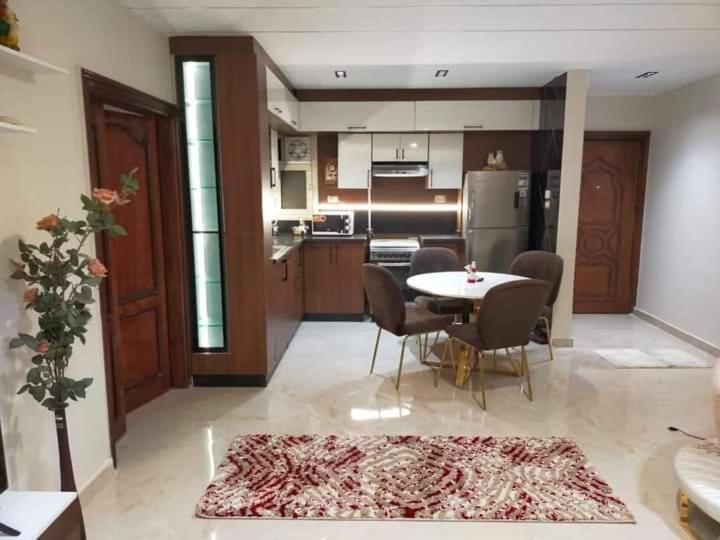 Apartment شقه فندقية بالقرب من سيتى ستارز3 Cairo