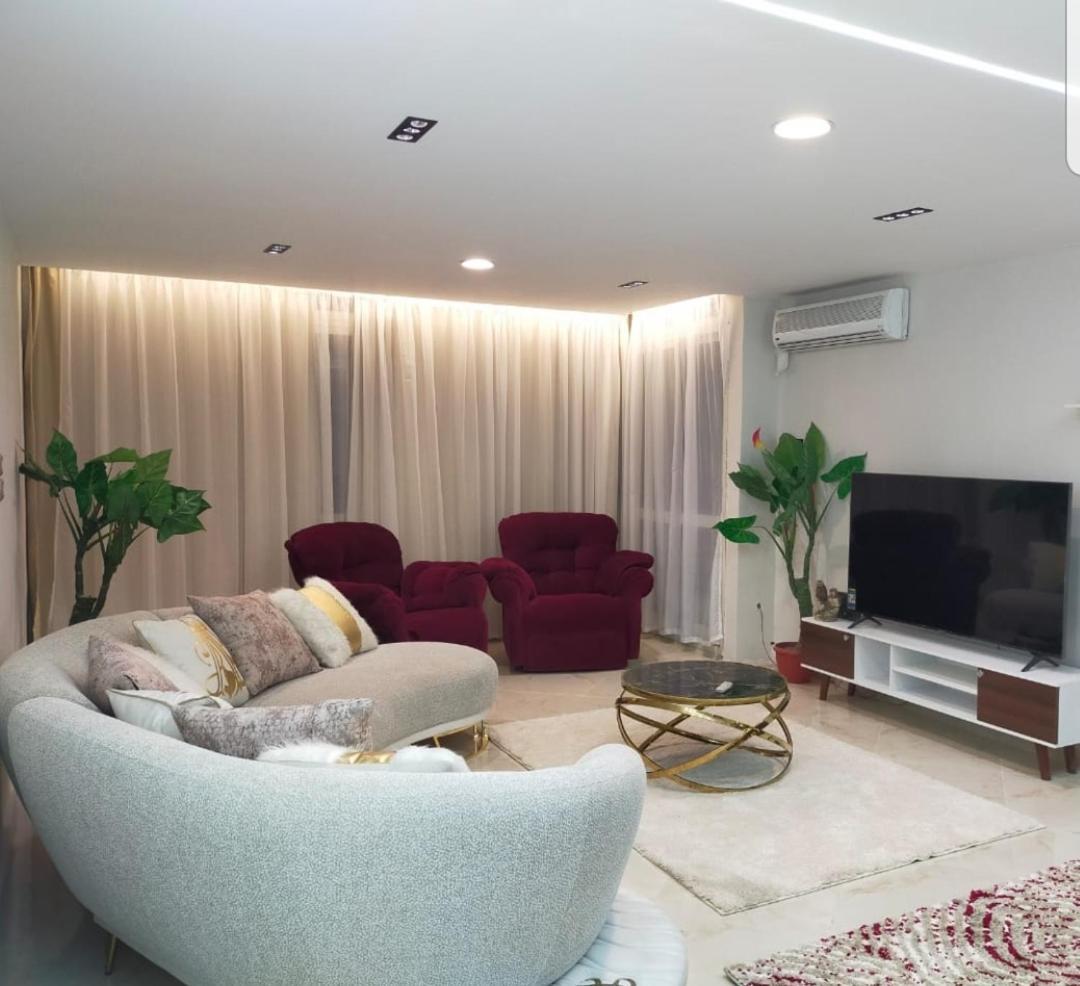 شقه فندقية بالقرب من سيتى ستارز3 * Cairo
